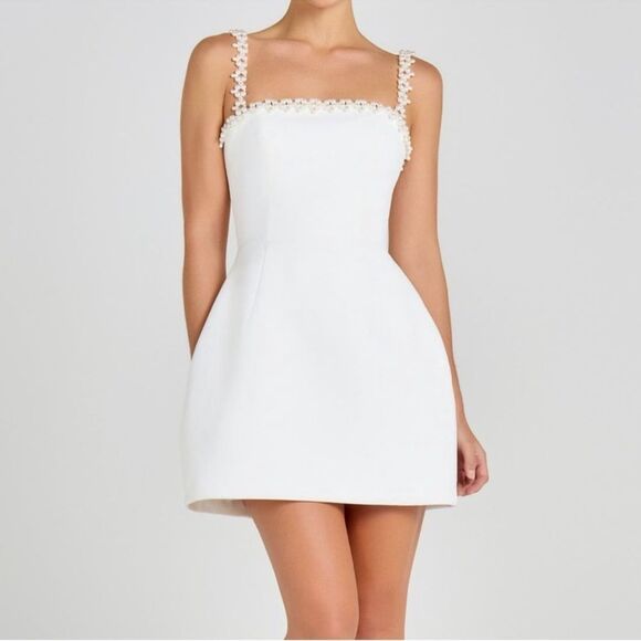 NWT NADINE MERABI Crepe White Mini Dress with Pearly Beads Strapless Minidress - Picture 1 of 10